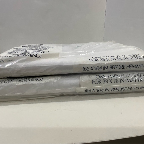 Vintage Lot of 2 NOS Dan River Slightly Irregular Twin Flat Sheets White No Iron - Picture 9 of 10